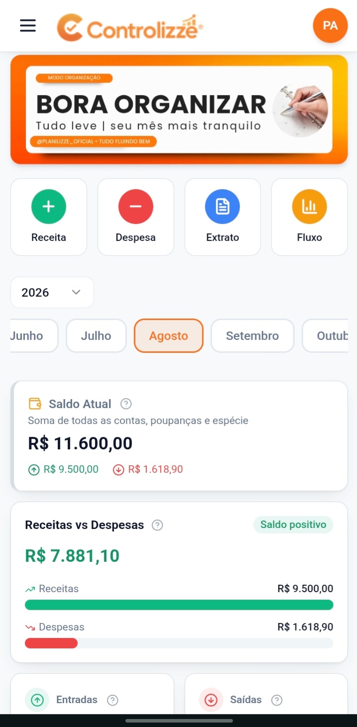 Dashboard do Controlizze mostrando saldo atual e receitas vs despesas